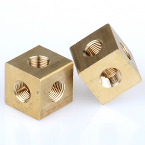 lb24_255460_Cube22_Stern- 